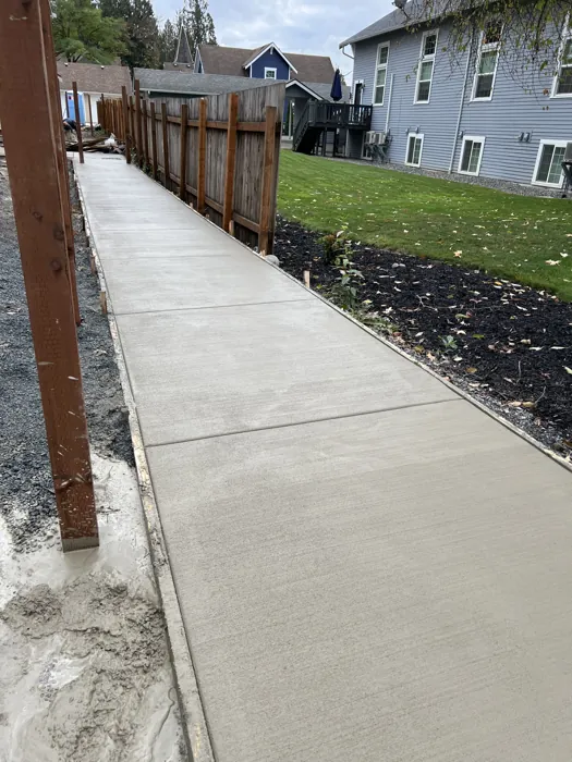 Concrete walkway with defined joints